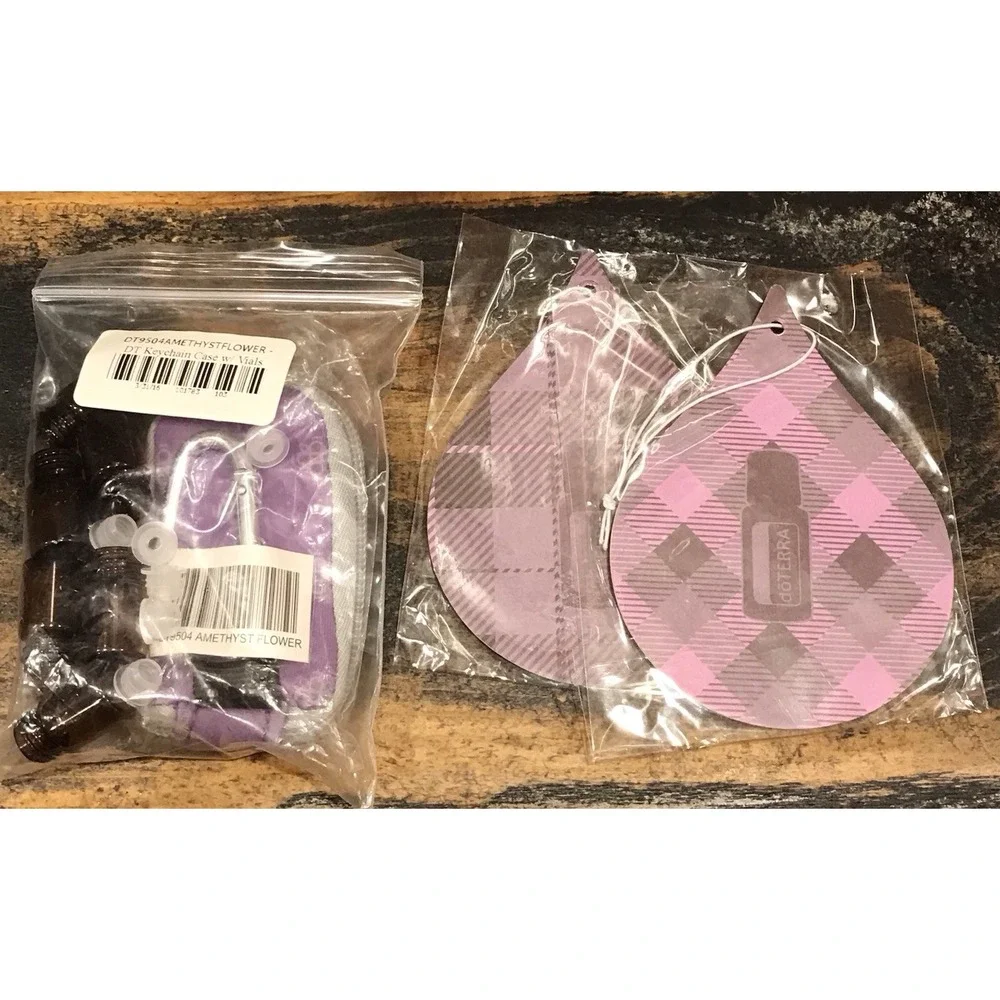 New DOTERRA Essential Oil Keychain Pouch Case 8 Vials‎ & 2 New Air Freshners